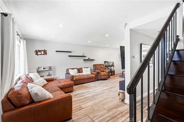13945 Simshaw Avenue, Sylmar, CA 91342