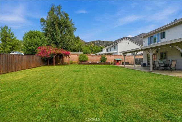 13945 Simshaw Avenue, Sylmar, CA 91342