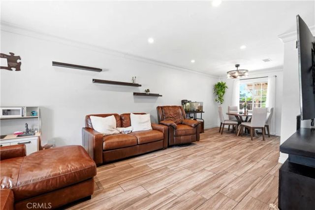 13945 Simshaw Avenue, Sylmar, CA 91342