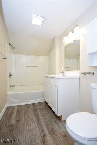 27 S State Street, Rittman, OH 44270