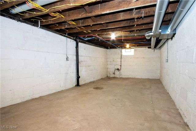 27 S State Street, Rittman, OH 44270