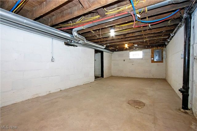 27 S State Street, Rittman, OH 44270