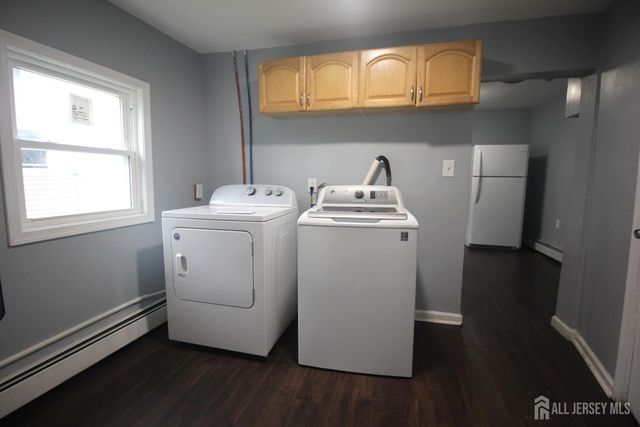 825 W 2nd Street, Florence, NJ 08518