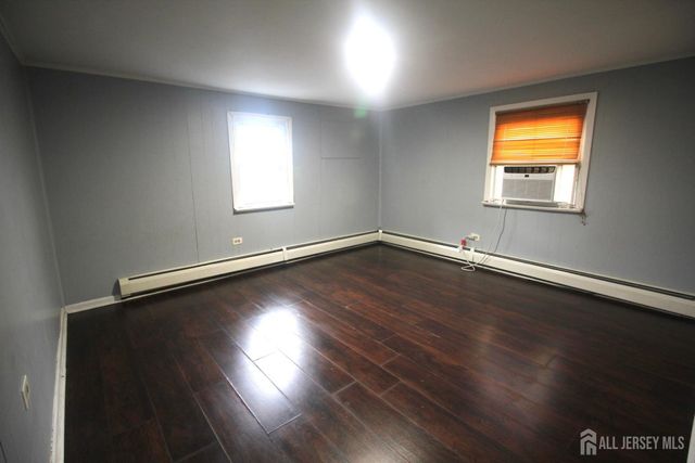 825 W 2nd Street, Florence, NJ 08518