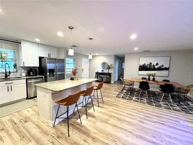 6821 ANCHOR WAY, Sarasota, FL 34231