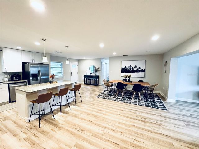 6821 ANCHOR WAY, Sarasota, FL 34231