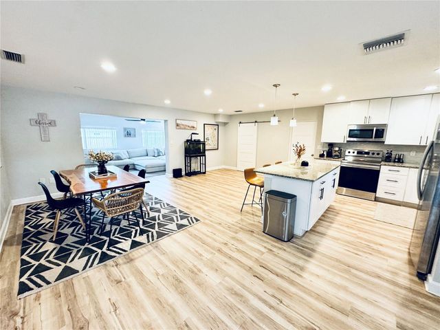 6821 ANCHOR WAY, Sarasota, FL 34231