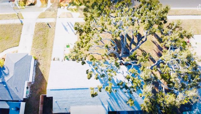 6821 ANCHOR WAY, Sarasota, FL 34231