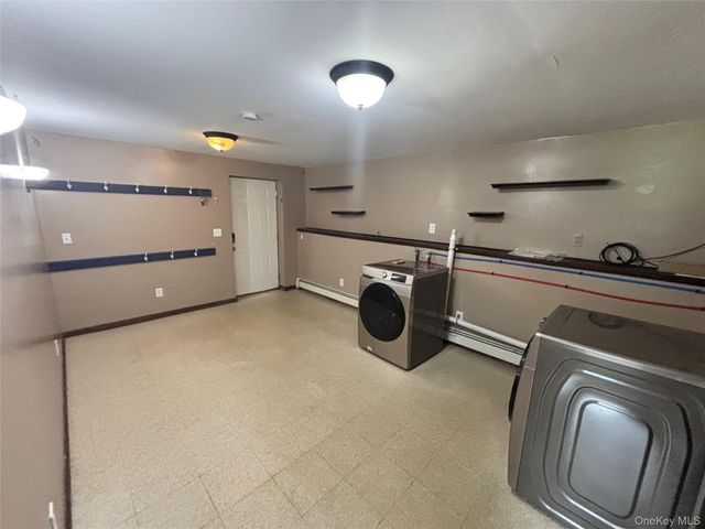 65 Maureen Drive, Middletown, NY 10940