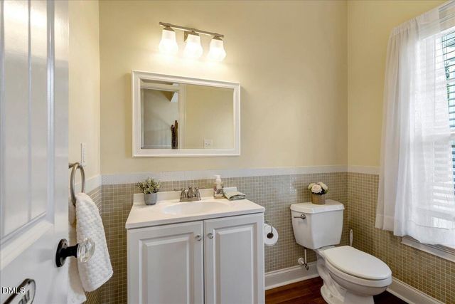 812 Winding Oak Way, Clayton, NC 27527