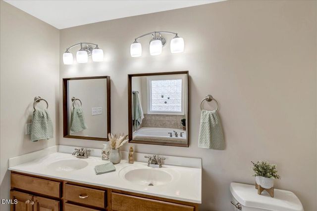 812 Winding Oak Way, Clayton, NC 27527