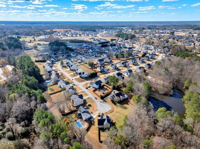 812 Winding Oak Way, Clayton, NC 27527