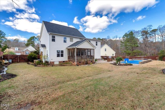 812 Winding Oak Way, Clayton, NC 27527