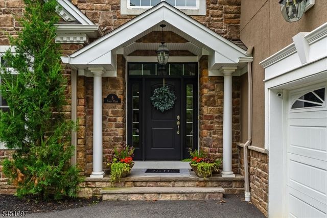 6 Jared Pl, Mount Olive Twp., NJ 07828