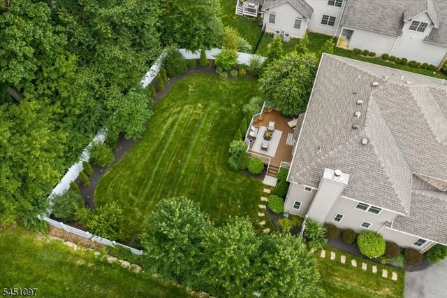 6 Jared Pl, Mount Olive Twp., NJ 07828