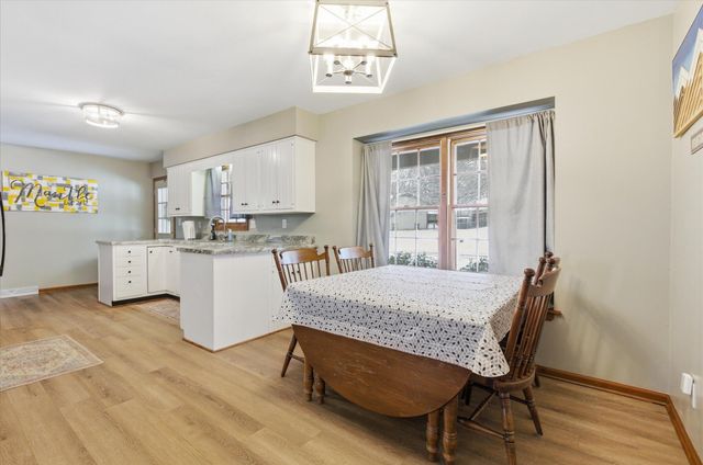 1312 WEAVER DR, Columbia, MO 65203