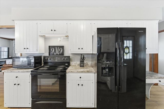 1312 WEAVER DR, Columbia, MO 65203