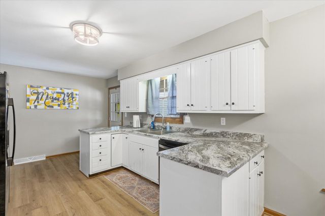 1312 WEAVER DR, Columbia, MO 65203