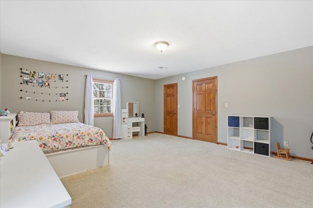 1312 WEAVER DR, Columbia, MO 65203