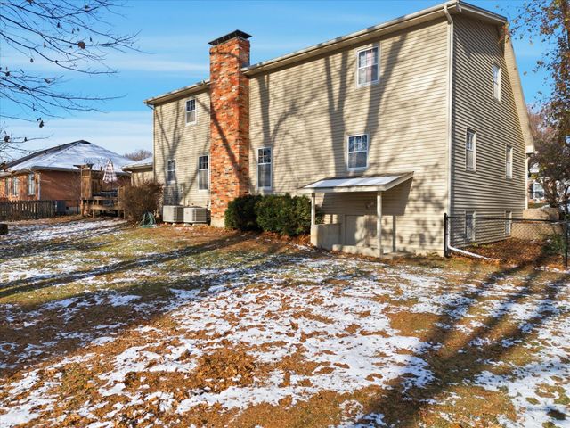 1312 WEAVER DR, Columbia, MO 65203