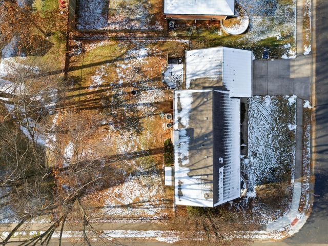 1312 WEAVER DR, Columbia, MO 65203