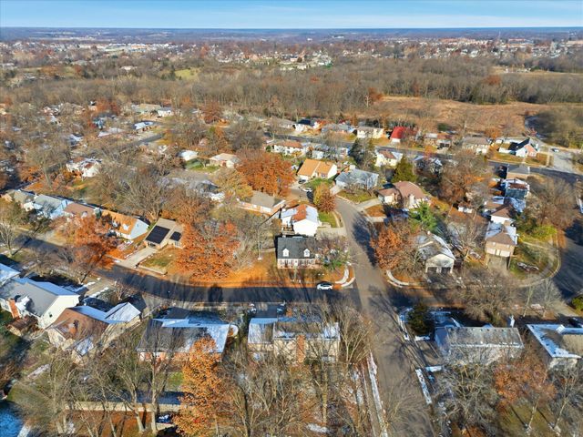 1312 WEAVER DR, Columbia, MO 65203