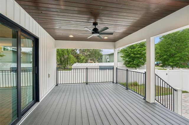 4777 CR 306A, Lake Panasoffkee, FL 33538