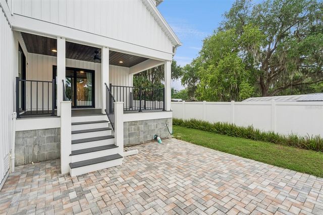 4777 CR 306A, Lake Panasoffkee, FL 33538