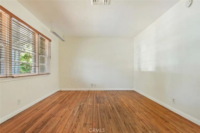 5136 Noble Ave, Sherman Oaks, CA 91403