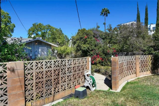 5136 Noble Ave, Sherman Oaks, CA 91403