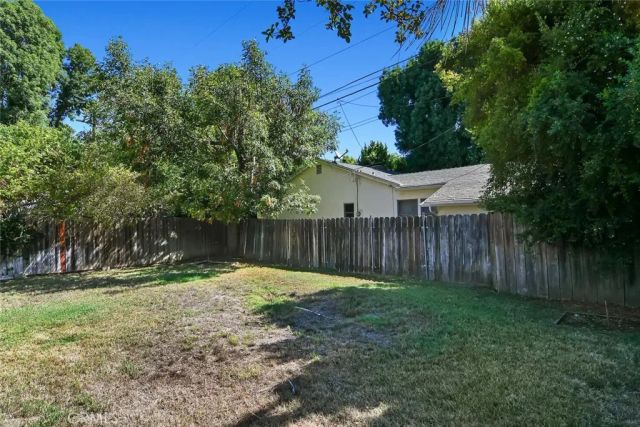 5136 Noble Ave, Sherman Oaks, CA 91403