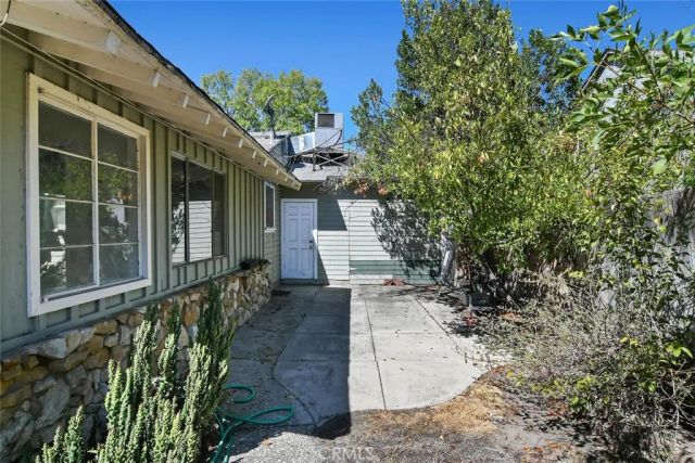 5136 Noble Ave, Sherman Oaks, CA 91403