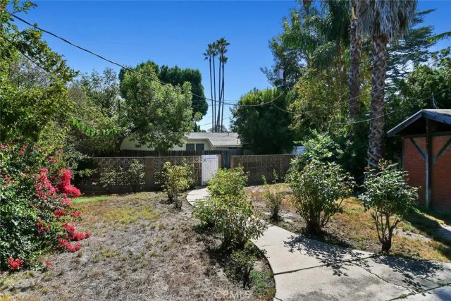 5136 Noble Ave, Sherman Oaks, CA 91403