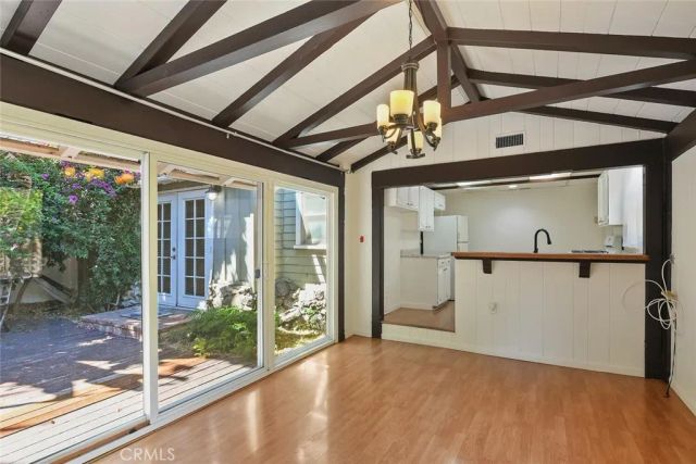 5136 Noble Ave, Sherman Oaks, CA 91403