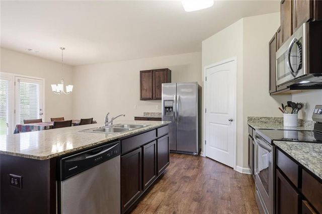 8482 Glenview Street, Douglasville, GA 30134