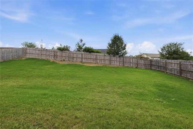 8482 Glenview Street, Douglasville, GA 30134