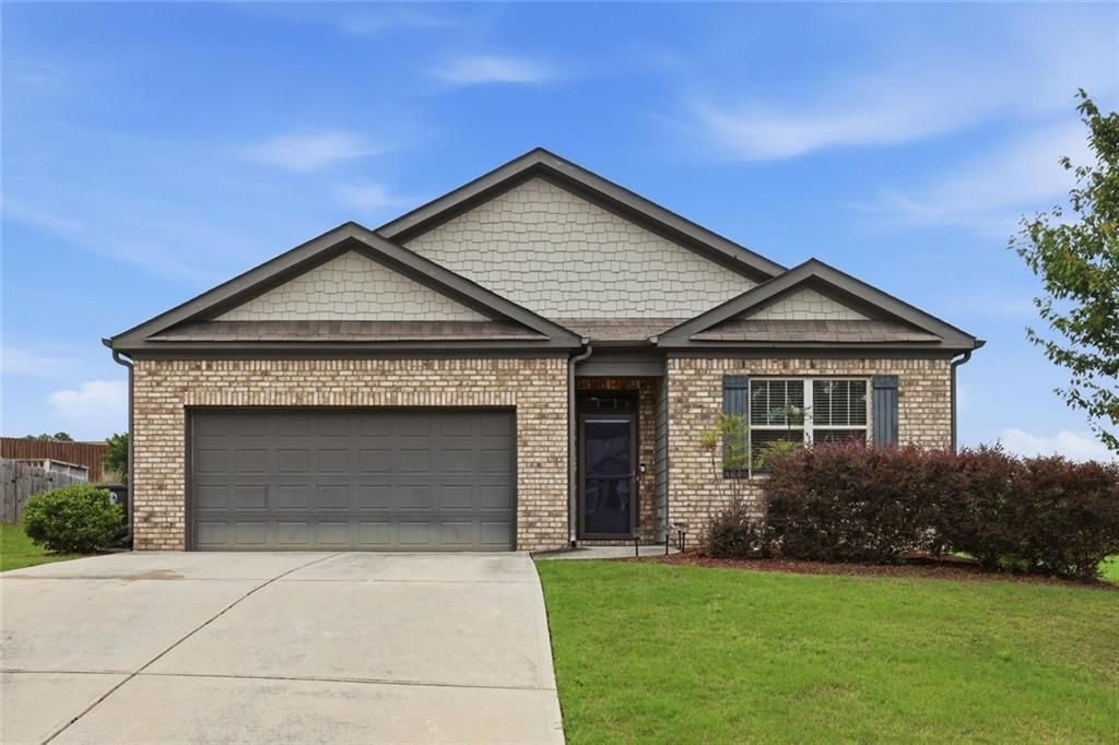 8482 Glenview Street, Douglasville, GA 30134