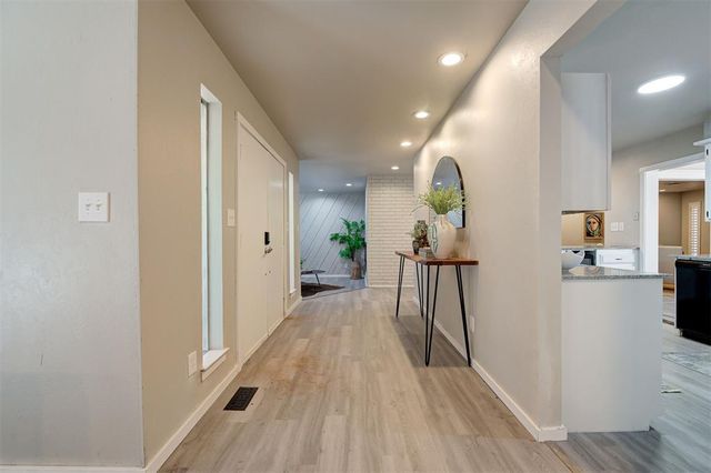 12136 Thorn Ridge Road, Oklahoma City, OK 73120