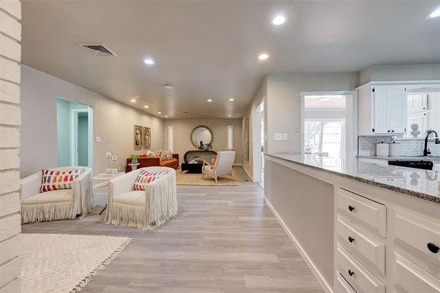 12136 Thorn Ridge Road, Oklahoma City, OK 73120