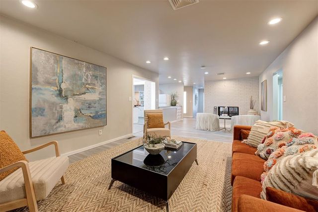 12136 Thorn Ridge Road, Oklahoma City, OK 73120