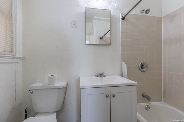 534 WALTON AVE, San Antonio, TX 78225