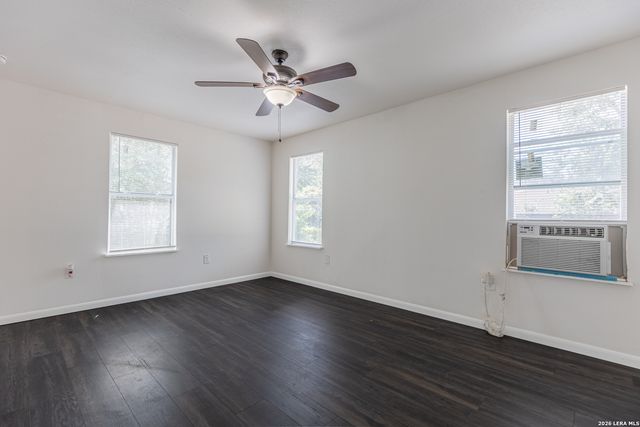 534 WALTON AVE, San Antonio, TX 78225