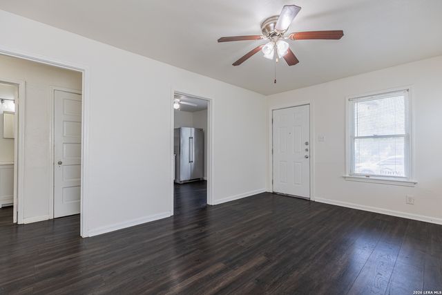 534 WALTON AVE, San Antonio, TX 78225