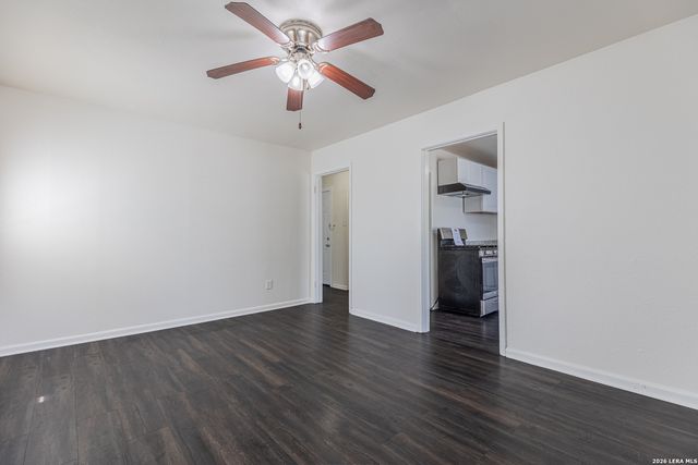 534 WALTON AVE, San Antonio, TX 78225