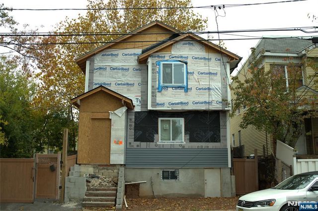 39 Wolcott Terrace, Newark, NJ 07112