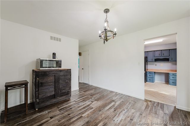 613 Catalpa Street, Sellersburg, IN 47172
