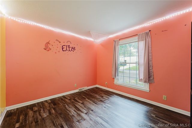 613 Catalpa Street, Sellersburg, IN 47172
