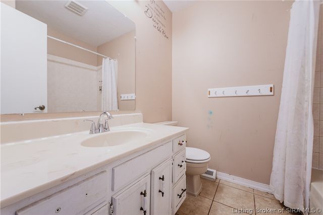 613 Catalpa Street, Sellersburg, IN 47172