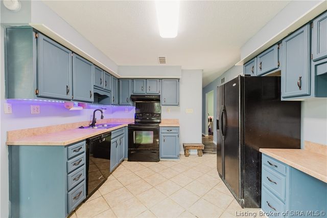 613 Catalpa Street, Sellersburg, IN 47172