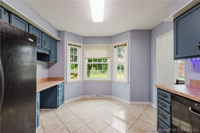 613 Catalpa Street, Sellersburg, IN 47172